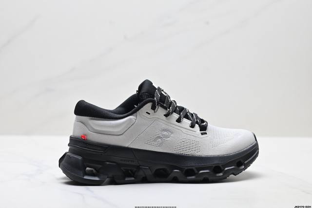 公司级On 昂跑 Cloudflyer 5 舒适 轻便 减震耐磨跑步鞋 采用了先进的缓震技术 能够有效减少跑步时对关节的冲击 保护运动者的健康 其独特的缓震系统