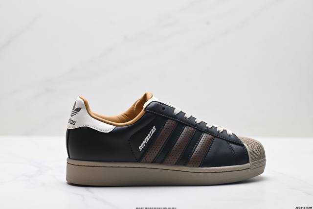 公司级Adidas Originals Superstar贝壳头系列 阿迪达斯 低帮经典百搭休闲运动板鞋 货号:Jp1 尺码:36 36.5 37 38 38.