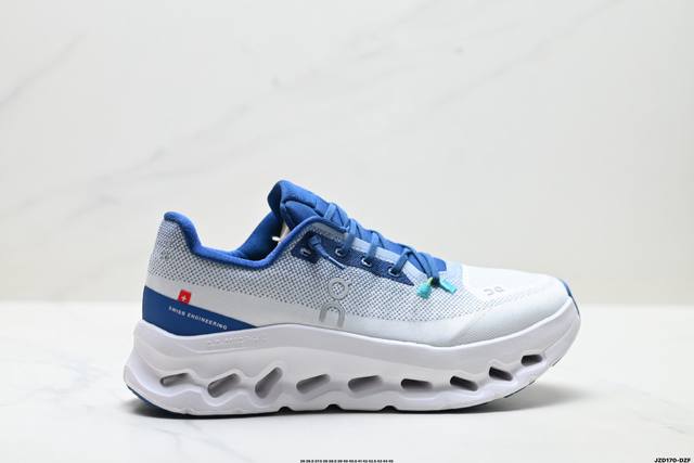 真标On昂跑Cloudtilt 轻量运动休闲鞋 脚感很舒服 鞋底柔软且包裹性好 上脚显腿长 不管休闲还是运动都很百搭 是最好看最显质感的颜色 尺码:36 36.