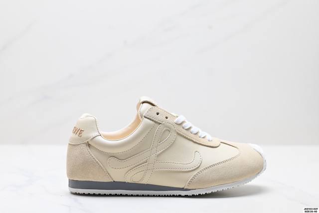公司级Loewe Ballet Runner 罗意威 Sneakers系列阿甘复古风德训薄底百搭休闲运动鞋 广东纯原大厂出品 不对称鞋头设计 袜状内部结构 轻盈