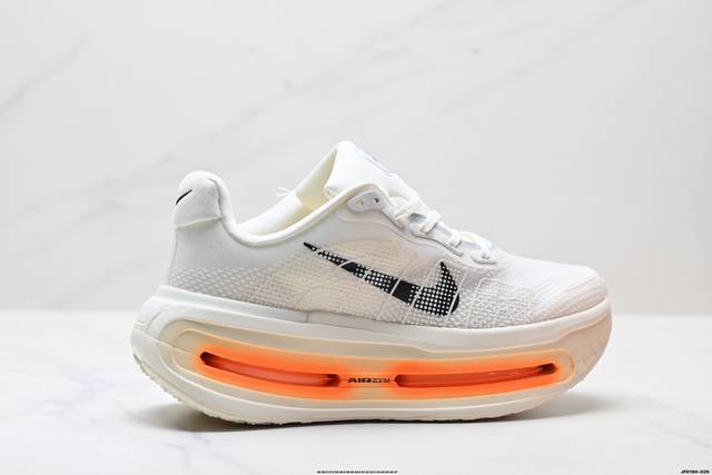 公司级Nike Vomero Premium 耐克 舒适减震防滑 低帮跑步鞋 全掌Reactx泡绵中底 前掌和后跟还配备了Air Zoom气垫单元 据说跑起来更