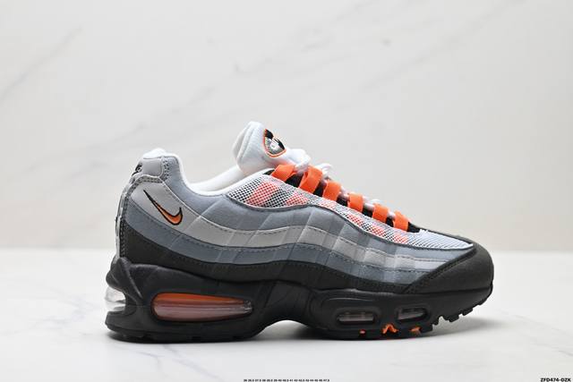 公司级Nike Air Max 95 Og 耐克 气垫复古慢跑百搭鞋休闲运动鞋 这双鞋采用前脚掌开窗式气垫 这种设计在当时是前所未有的 鞋带孔的设计灵感来自人体