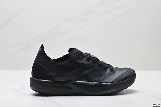 公司级Adidas Adizero Takumi Sen 11 W 阿迪达斯 耐磨减震专业跑步鞋 无论是平时训练还是马拉松 让这款跑步鞋伴你畅快开跑 兼具舒适性