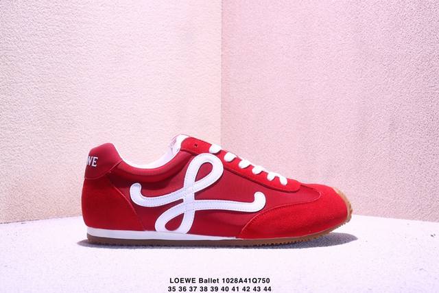 公司级Loewe罗意威 Ballet Runner 2.0小牛皮 圆头系带 低帮 生活休闲鞋 罗意威全新版大头运动鞋Ballet Runner2.0，以其独特的