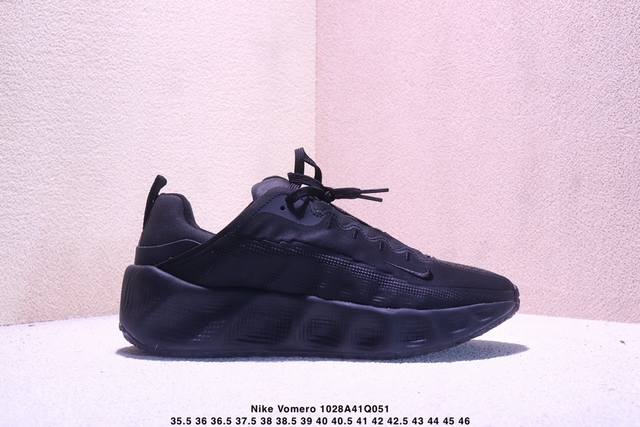 Nike Vomero Premium 耐克顶级迈柔 路跑鞋，通过超强缓震与舒适度的全面提升令跑步更加轻松，缓解冲击压力，加快恢复节奏。 货号：Dx4215 0