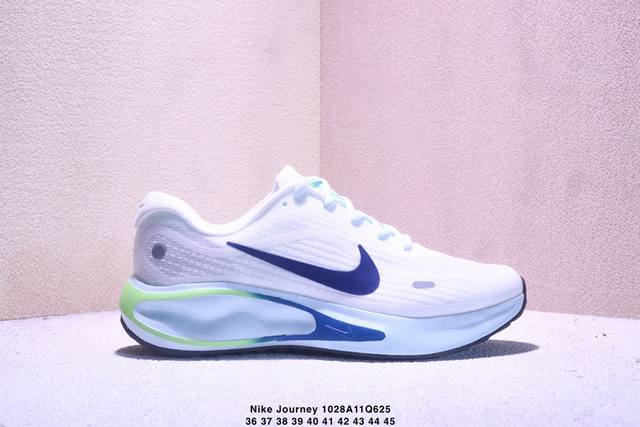 Nike 耐克 采用科技织法轻盈织物合成鞋面材质，搭载柔软厚实Comfiride 泡绵缓震组合外置防滑耐磨橡胶底片造舒适迈步体验,助力日常畅跑！耐克Nike J