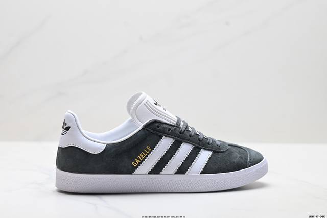 真标Adidas Originals Gazelle 阿迪达斯 三叶草休闲防滑耐磨低帮板鞋 鞋头出色设计 塑就出众贴合感 稳固的后跟贴合足部曲线设计 软弹舒适