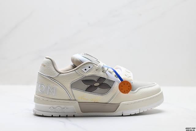 公司级Louis Vuitton Trainer Sneaker Low 路易威登 休闲运动文化百搭板鞋 舒适防滑底和百搭性霸屏整个时尚娱乐圈 细节调整完美主义