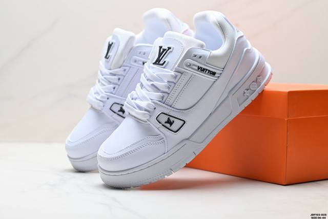 真标Louis Vuitton Trainer Sneaker Low 全新 Lv 路易威登 休闲运动文化百搭板鞋 尺码:36-44 Id:Jdf103-Dzs