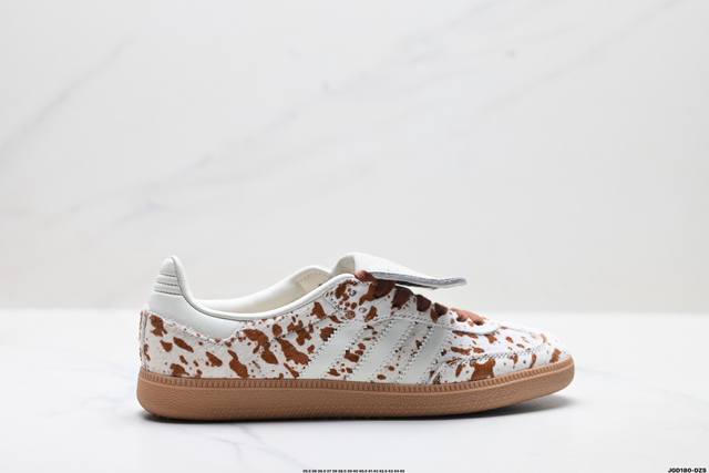 公司级Adidas Originals Samba Lt 阿迪达斯 桑巴舞系列绅士德训足球风百搭低帮休闲运动板鞋 这款板鞋展示了高质量的工艺 带有装饰的超锁缝制