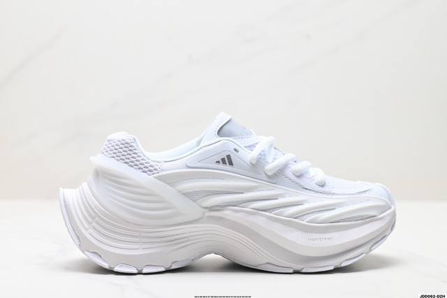 特价 公司级Adidas Xlg Mtw系列 舒适防滑透气 低帮 阿迪达斯 休闲跑步鞋 鞋面是透气网面和皮革拼接 脚感轻盈 不闷汗 每次穿着跑步都感觉脚底在自由