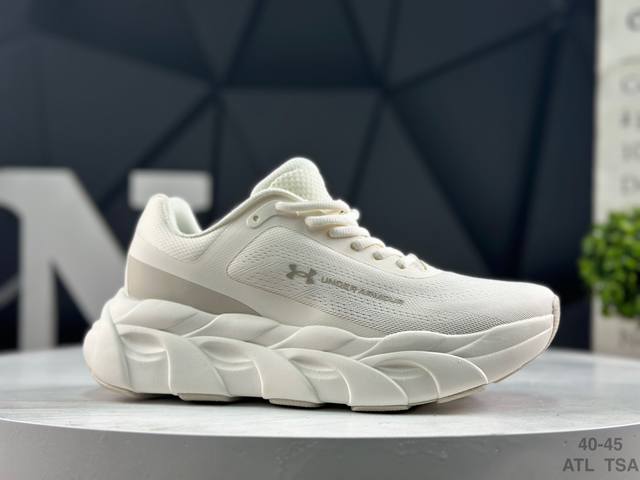 安德玛 Uahcvr Cgreactor Ct 韧系列 安德玛 舒适百搭时尚耐磨 低帮跑步鞋 高响应性的Eva和聚烯烃合成材料 可提供回弹并吸收冲击力 抓地平稳