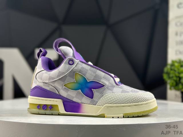 路易威登 Louis Vuitton Lv路易威登板鞋 乘风破浪的姐姐争先种草款,舒适透明底和百搭性霸屏整个时尚娱乐圈，正品1:1套楦复刻，细节调整完美主义！鞋