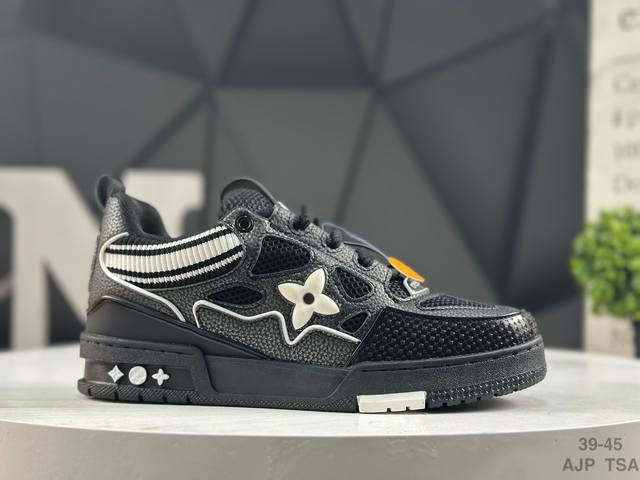 Lv 路易威登 Louis Vuitton Trainer Sneaker Low休闲运动文化百搭篮球板鞋 尺码：如图所示 Ajp Tsa