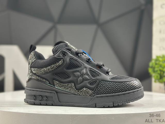 路易威登 Louis Vuitton Lv路易威登板鞋 乘风破浪的姐姐争先种草款,舒适透明底和百搭性霸屏整个时尚娱乐圈，正品1:1套楦复刻，细节调整完美主义！鞋