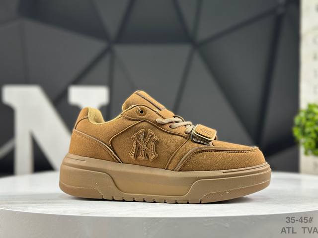 Ny美国榄球洋基队 X Mlb Chunky Runner Basic 厚底老爹厚底休闲运动慢跑鞋 采用优质轻量克重纤维移膜皮革及透气网面鞋面材质 全新独立开发