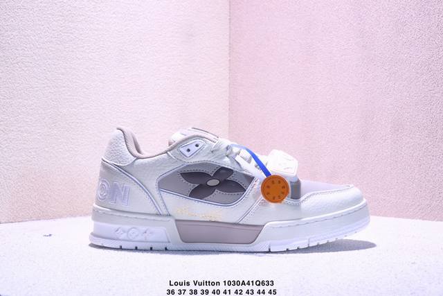 Louis Vuitton 路易威登～米白棕四叶草 广东原产高性价比，采用皮革鞋面材质，内里小羊皮打造及去味海玻璃脚垫，空胶工艺，外置耐磨橡胶大底全新Lv路易威