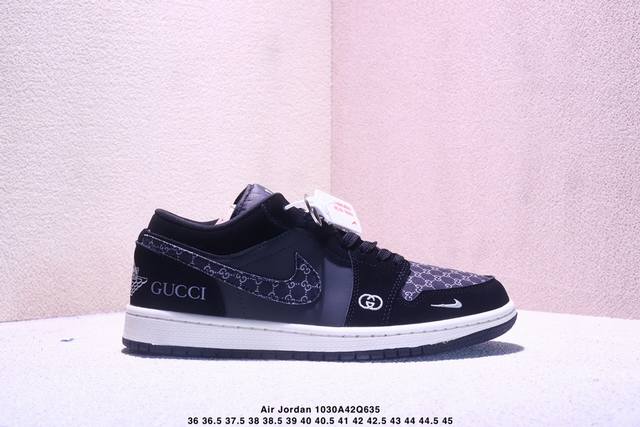 海外爆款限量发售！Nike Jordan Air Jordan 1“ Supreme联名 午夜蓝” 高端定制 低帮 复古 减震 防滑 耐磨 篮球鞋 定制鞋盒 大