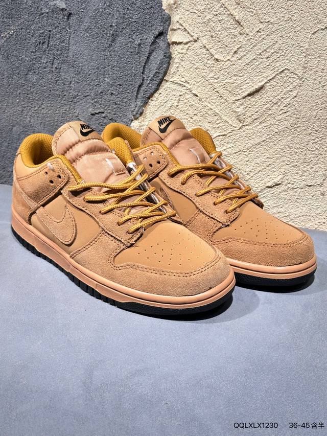 新品上市实拍 耐克Nike Dunk Low 板鞋 Sb系列经典百搭休闲运动板鞋加厚鞋舌的填充，使舒适性大大提升，同时也更方便穿脱中底部分则加入了脚感柔软舒适Z