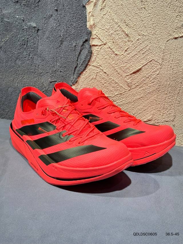 Adidas Adizero Evo Sl M 阿迪超轻透气缓震跑鞋 纯原版本 整体外观造型与Adizero Adios Pro Evo 1非常相似 中底配置方