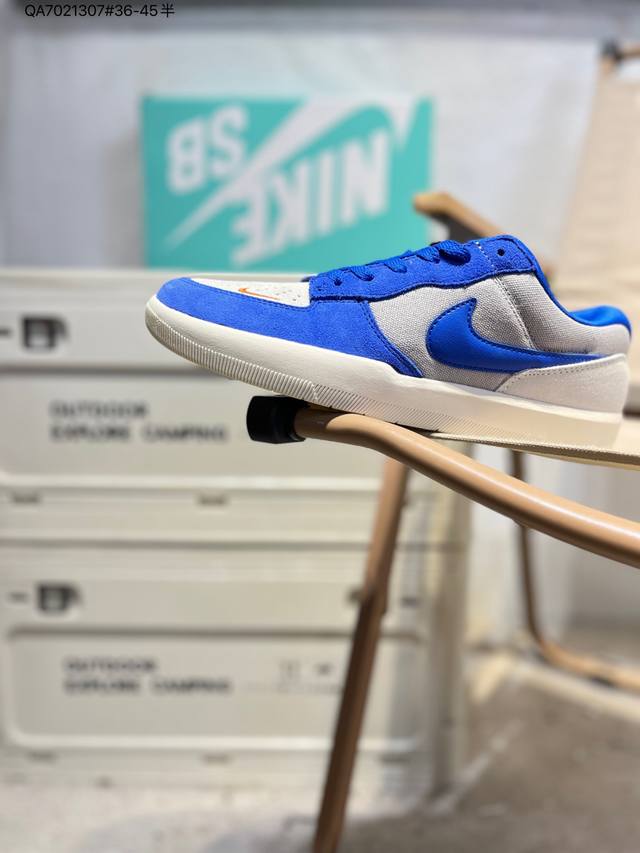 耐克Nike Sb Force 58 运动滑板鞋。这是一款将前沿创新带入街头的单品，它具有硫化杯底，具有出色的耐用性和灵活性。使用柔软皮革和帆布拼接，在饰面上放