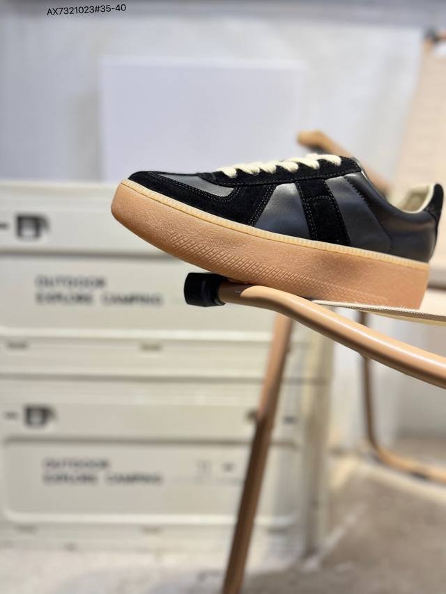 广东原产# 顶级原装头层皮 鞋面头层小羊皮 翻毛皮完美拼接 Maison Margiela 马吉拉厚底德训鞋 鞋面头层小羊皮 翻毛皮完美拼接 鞋底采用防滑橡胶大