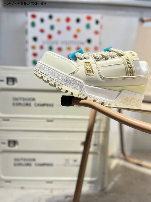 路易威登 Louis Vuitton Lv新款“胖丁”Lv Trainer最新配色运动鞋 L家 Trainer 小牛皮 篮球鞋风格运动鞋 该鞋由艺术总监 Vir