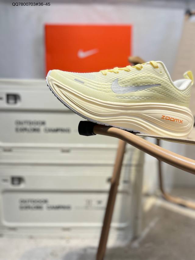 耐克 Nike Air Zoomx Vomero 18代耐克登月减震跑步鞋 Im5020 Qq7800703#36-45