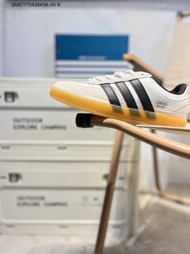 Adidas Bad Bunny Gazelle Indoor 三叶草休闲防滑耐磨低帮板鞋 公司级版本 鞋头出色设计 塑就出众贴合感 稳固的后跟贴合足部曲线设计