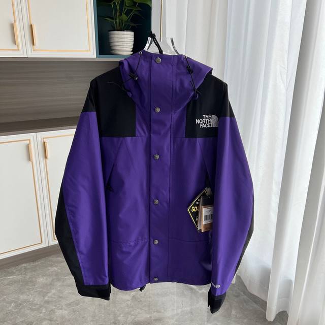 工厂P促销，顶级版本，品质保证，秋季走量款！ 外贸保真版：北面 紫色 ｜ -｜Tnf北面经典冲锋衣 产品配色：黑色，灰白，双拼白，芥末绿，裸粉色，卡其色，纯白，