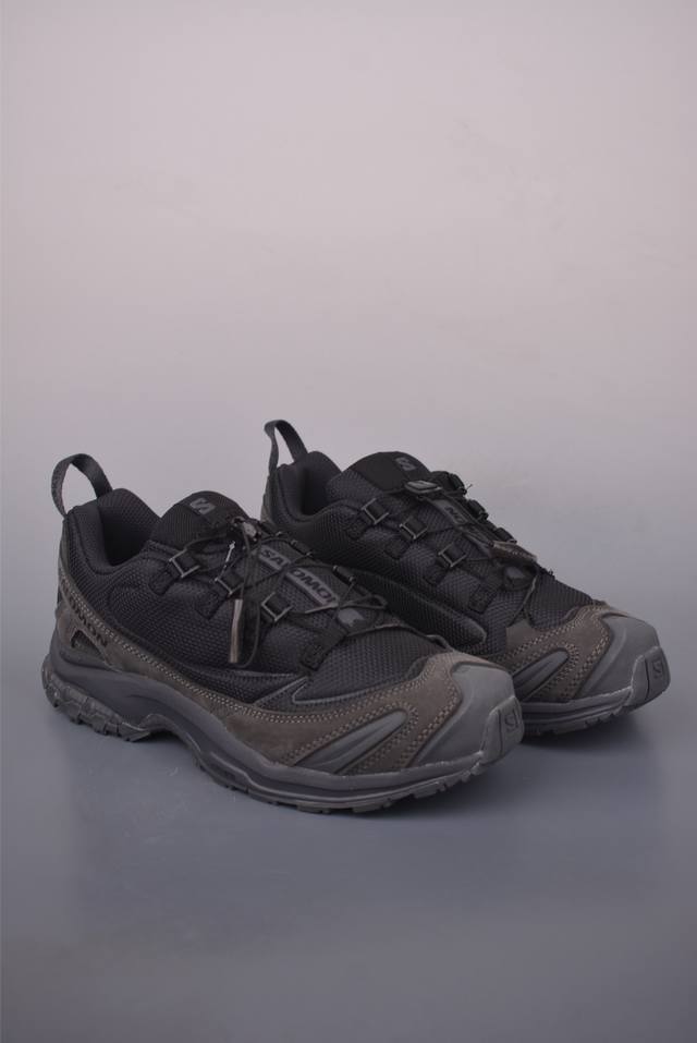 法国户外品牌-萨洛蒙 Salomon Xa Pro 3D Jeong Li 探索者系列 纯原版本 潮流越野机能户外休闲运动跑步鞋 采用透气网布与防护皮革组合鞋面