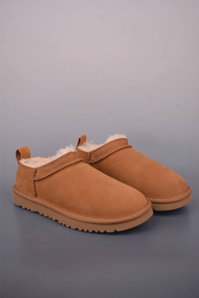 Ugg Kallen Lace 新款低帮雪地靴 冬季保暖外出 家居都是很适合的选择 近年Uug推出款式系列 局部偏向年轻消费者喜好 也走到时尚潮流穿搭的前沿 鞋