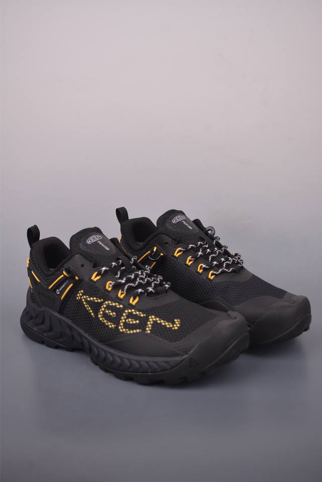 Keen科恩 Nxis Evo Wp 户外运动低帮防水透气徒步鞋 网面与Tpu覆盖增加耐久性舒适透气的纺织衬里提升穿着体验Keen.Dry防泼水 透气膜包裹着简