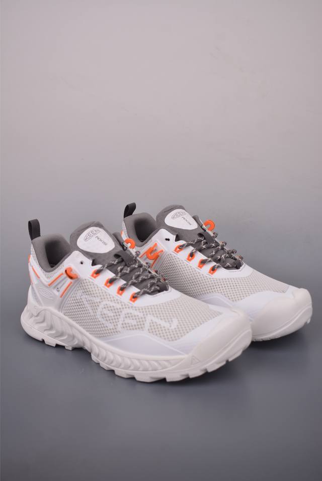 Keen科恩 Nxis Evo Wp 户外运动低帮防水透气徒步鞋 网面与Tpu覆盖增加耐久性舒适透气的纺织衬里提升穿着体验Keen.Dry防泼水 透气膜包裹着简