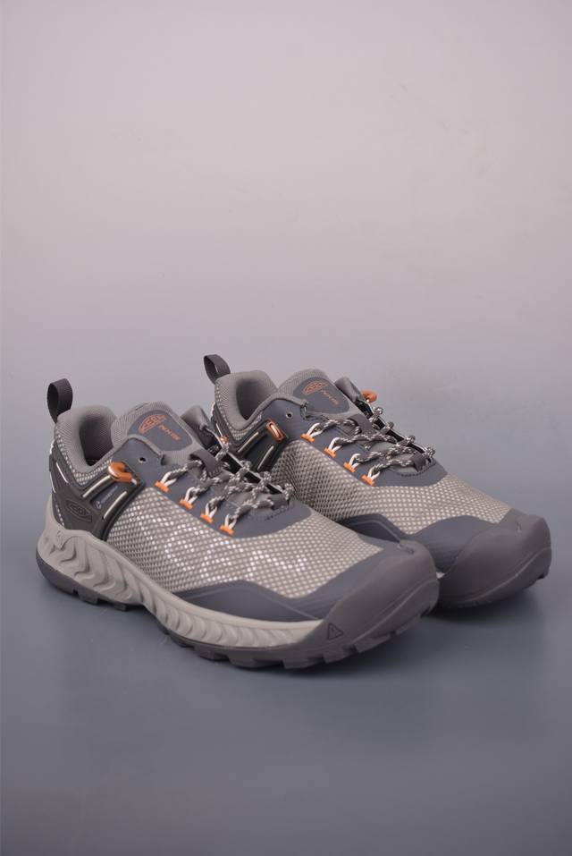 Keen科恩 Nxis Evo Wp 户外运动低帮防水透气徒步鞋 网面与Tpu覆盖增加耐久性舒适透气的纺织衬里提升穿着体验Keen.Dry防泼水 透气膜包裹着简