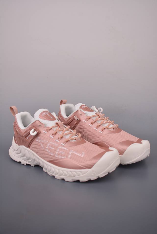 Keen科恩 Nxis Evo Wp 户外运动低帮防水透气徒步鞋 网面与Tpu覆盖增加耐久性舒适透气的纺织衬里提升穿着体验Keen.Dry防泼水 透气膜包裹着简