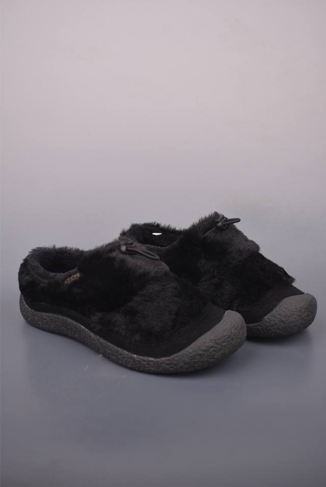 Keen Howser 3 Slide 加绒保暖小考拉 小贵宾一脚蹬 可爱小羊蹄外形 保暖程度绝对不输雪地靴 行走相当舒适 特别是鞋垫有一种弹性的感觉 懒人福音