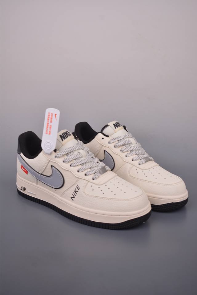 Nike Air Force 1 Low 米白黑 原楦头原纸板 打造纯正空军版型 专注外贸渠道 全掌内置蜂窝气垫 原盒配件 原厂中底钢印、拉帮完美 官方货号: