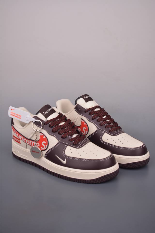 Nike Air Force 1 Low Supreme联名 原楦头原纸板 打造纯正空军版型 专注外贸渠道 全掌内置蜂窝气垫 原盒配件 原厂中底钢印、拉帮完美