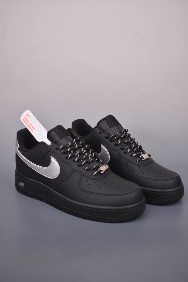 Nike Air Force 1 Low 黑银 原楦头原纸板 打造纯正空军版型 专注外贸渠道 全掌内置蜂窝气垫 原盒配件 原厂中底钢印、拉帮完美 官方货号: Z