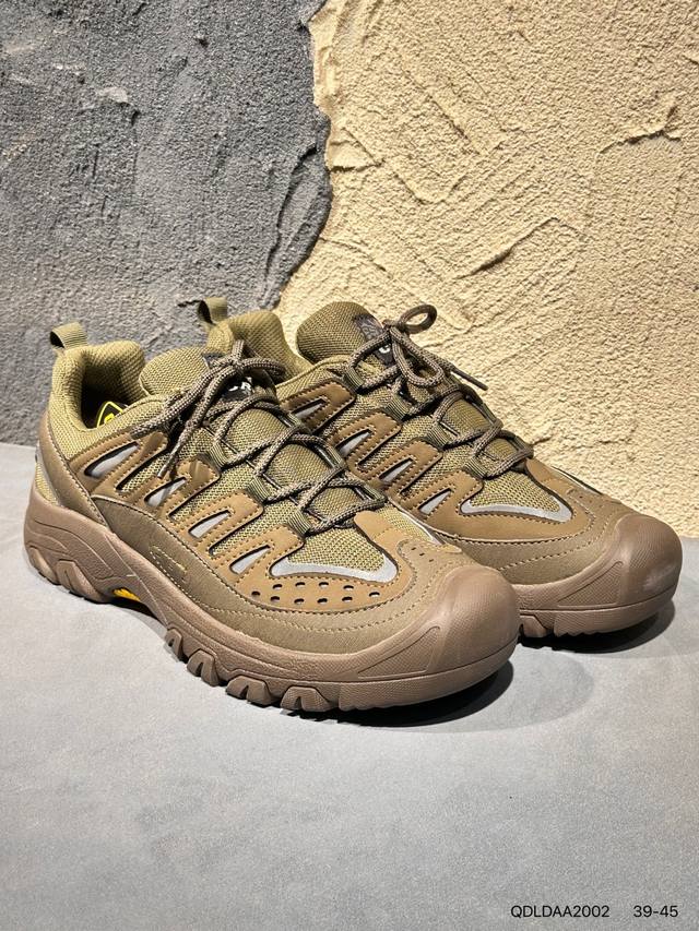 意大利老牌鞋厂Crispi 的徒步鞋 厚底增高老爹鞋 户外高帮靴子 徒步旅游鞋 登山鞋 Awayhigh，该鞋具有0磨合的特点，通过加宽鞋植、不对称设计和Eva