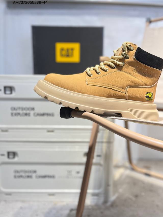 Cat 卡特 硬汉推土机品牌 系列工装休闲鞋 天猫同款 全新出炉 工艺品质 专为高端海淘代购客户准备 鞋面采用头层磨砂牛皮 此款每年销量爆炸Pwc44100 A