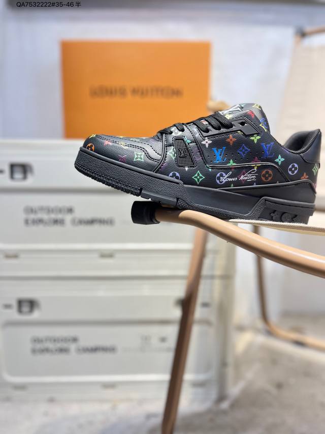路易威登 Louis Vuitton Lv路易威登板鞋 新款 Lv Trainer最新配色运动鞋 L家 篮球鞋风格运动鞋 该鞋由艺术总监 Virgil Ablo