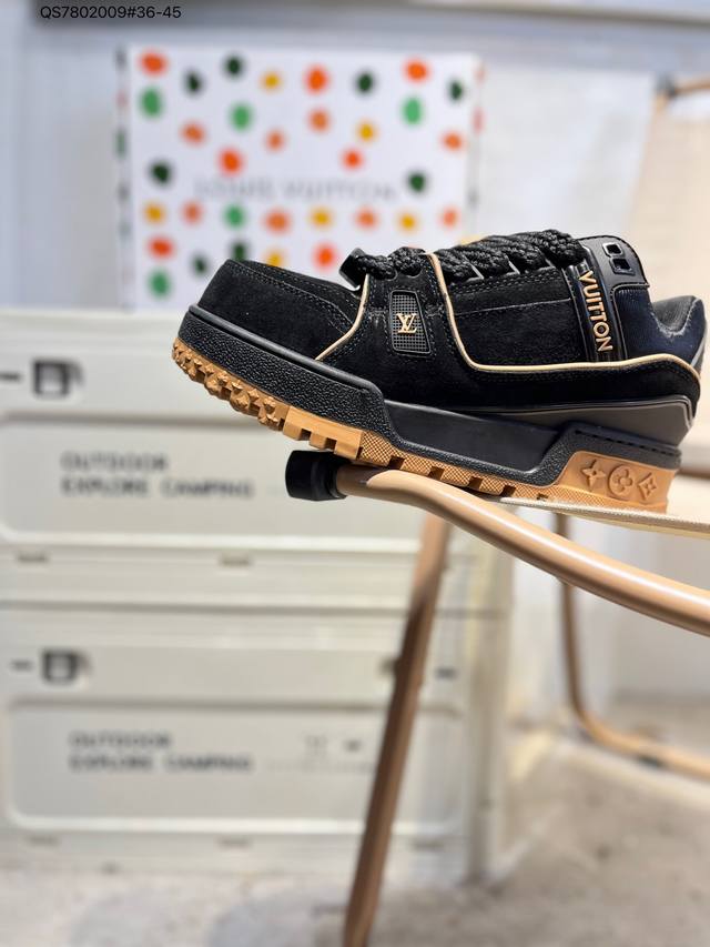 路易威登 Louis Vuitton Lv新款“胖丁”Lv Trainer最新配色运动鞋 L家 Trainer 小牛皮 篮球鞋风格运动鞋 该鞋由艺术总监 Vir