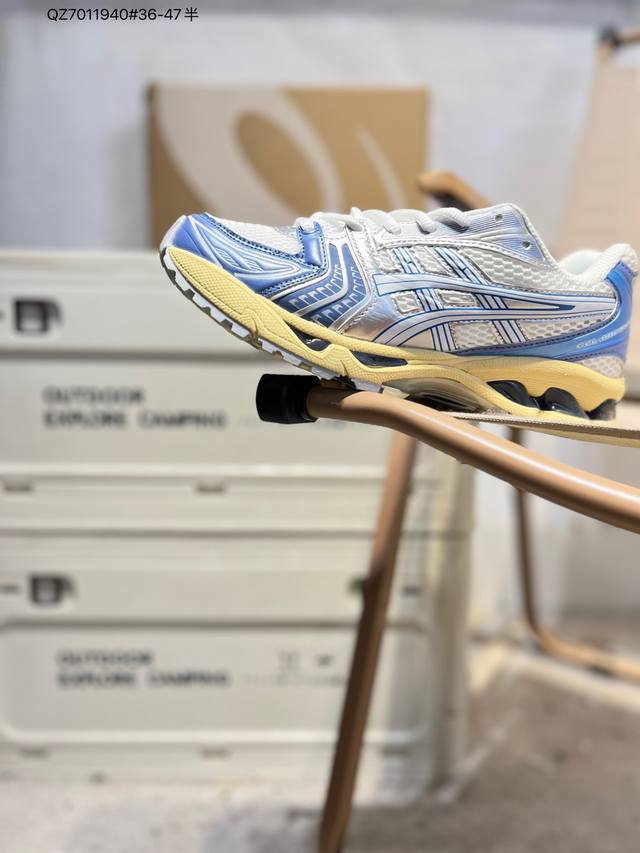 Asics Gel-Kayano 14亚瑟士经典跑鞋 如今机能风和户外风吹得正劲，便是主打“Urban Outdoor机能越野风格”，城市和户外场景都能轻松应对