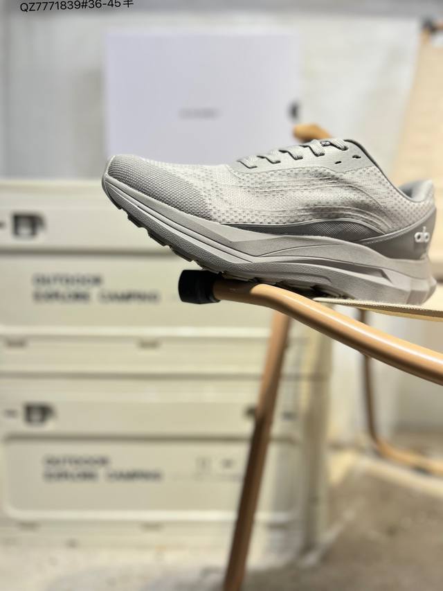 Alo Yoga Recovery Mode 舒适简约跑鞋 防滑耐磨 低帮 运动板鞋 男女同款 明星圈很火的Alo A0590U Qz7771839#36-45