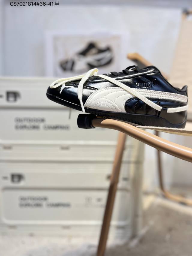 Rose X Puma彪马 Speedcat 系列 联名款 赛车 德训双鞋带 绑带休闲运动低帮板鞋 以趣味十足又前卫复古的设计引领潮流 将赛道精神融入街头时尚