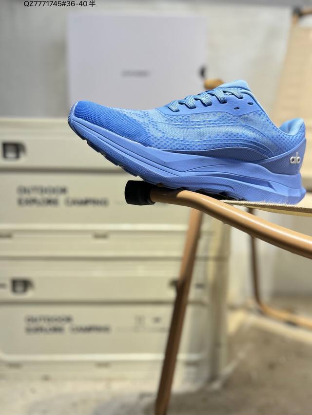 Alo Yoga Recovery Mode 舒适简约跑鞋 防滑耐磨 低帮 运动板鞋 男女同款 明星圈很火的Alo A0590U Qz7771745#36-40