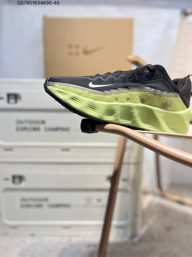 Hyein Seo X Ava Rover Ava Rover 联名鞋 该鞋款采用流线型轮廓设计，鞋面结合 Tpu 网格支撑结构，中底搭载 Reactx 泡棉材