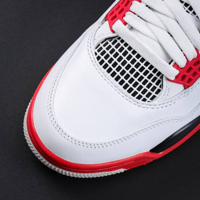 渠道优势 ！ Ljr纯原 Aj4 Air Jordan 4 Rire Red 火焰红 Ljr版本纯原生产线出品 Ljr纯原最高工艺制作 原装原材料组装 #原厂楦
